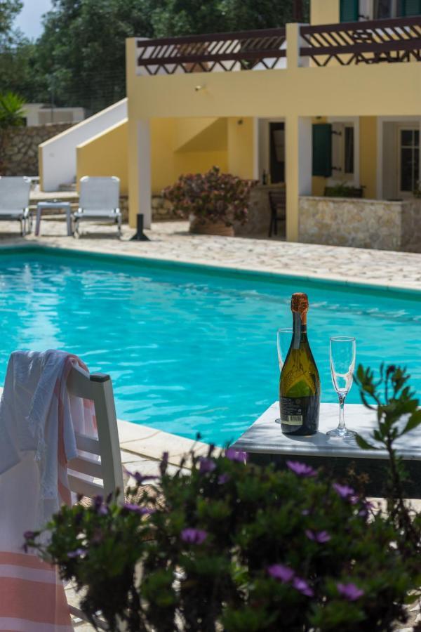 Villa Elaia Suites & Apartments No.2 Γάιος Εξωτερικό φωτογραφία